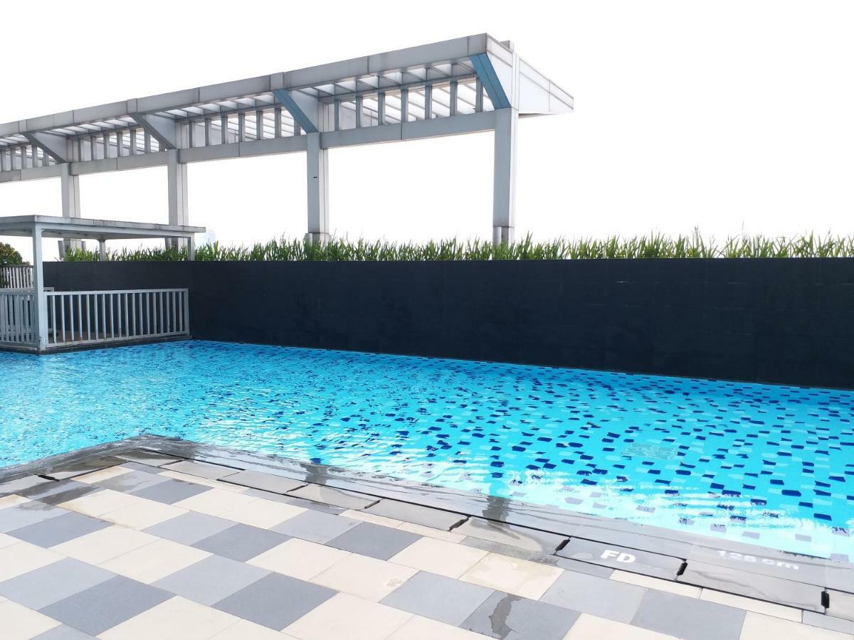 Apartment Cosmo Terrace Jakarta Exterior foto